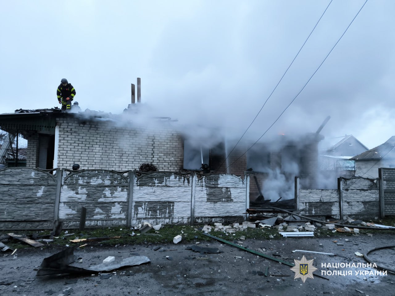 Брат із сестрою постраждали внаслідок ранкового удару по Чернігову - фото 2