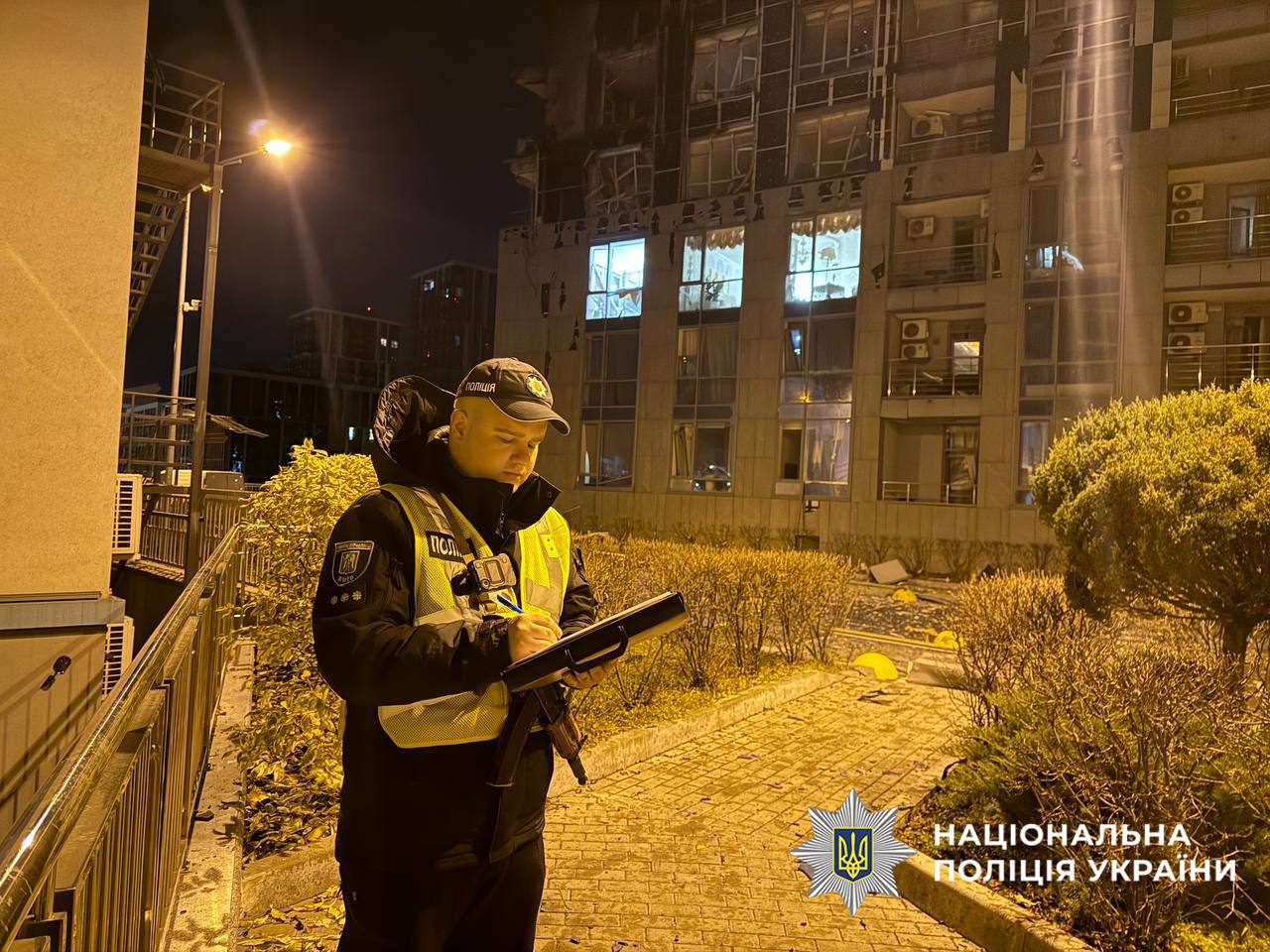 Київ після атаки РФ: фото - фото 13