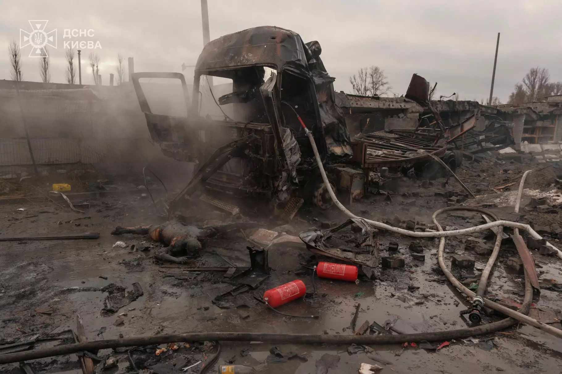 Київ після атаки РФ: фото - фото 2