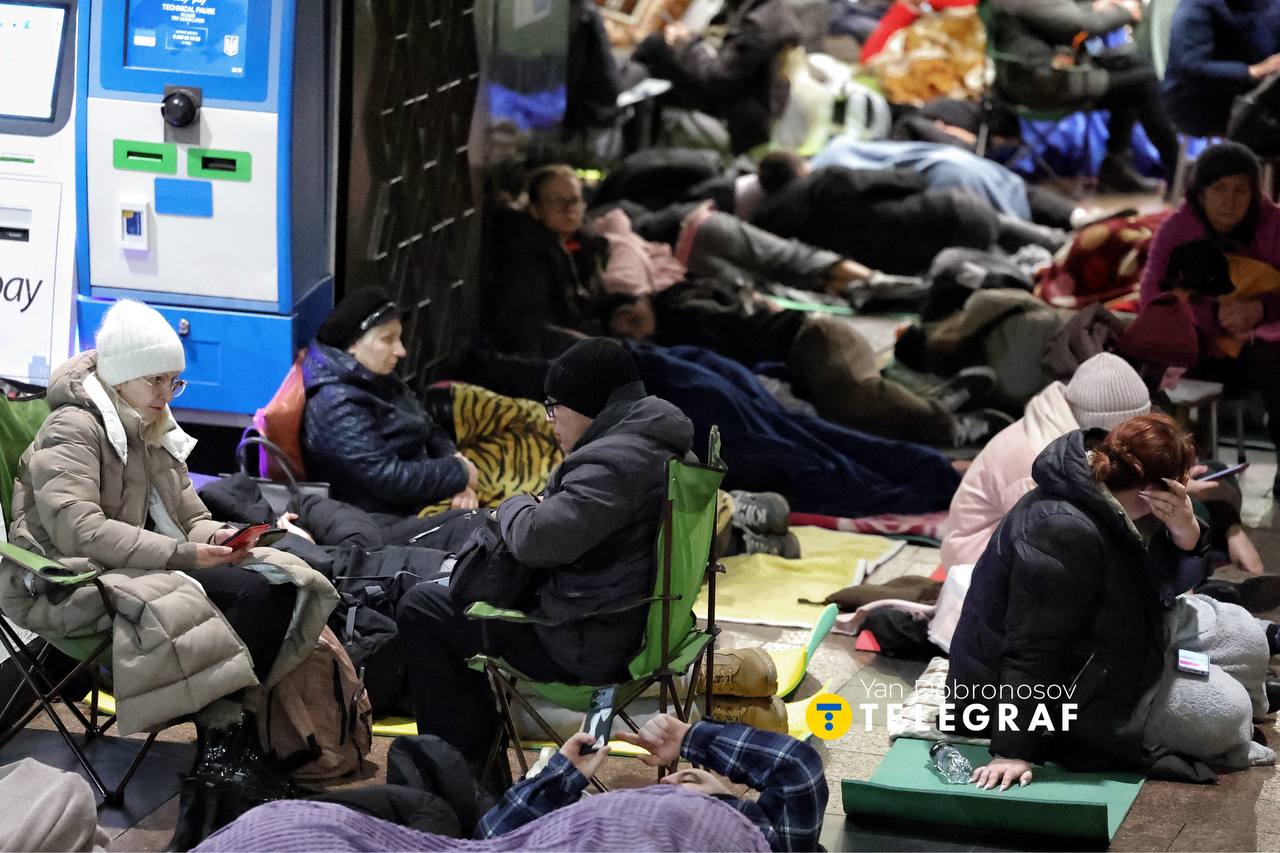 Київ після атаки РФ: фото - фото 6