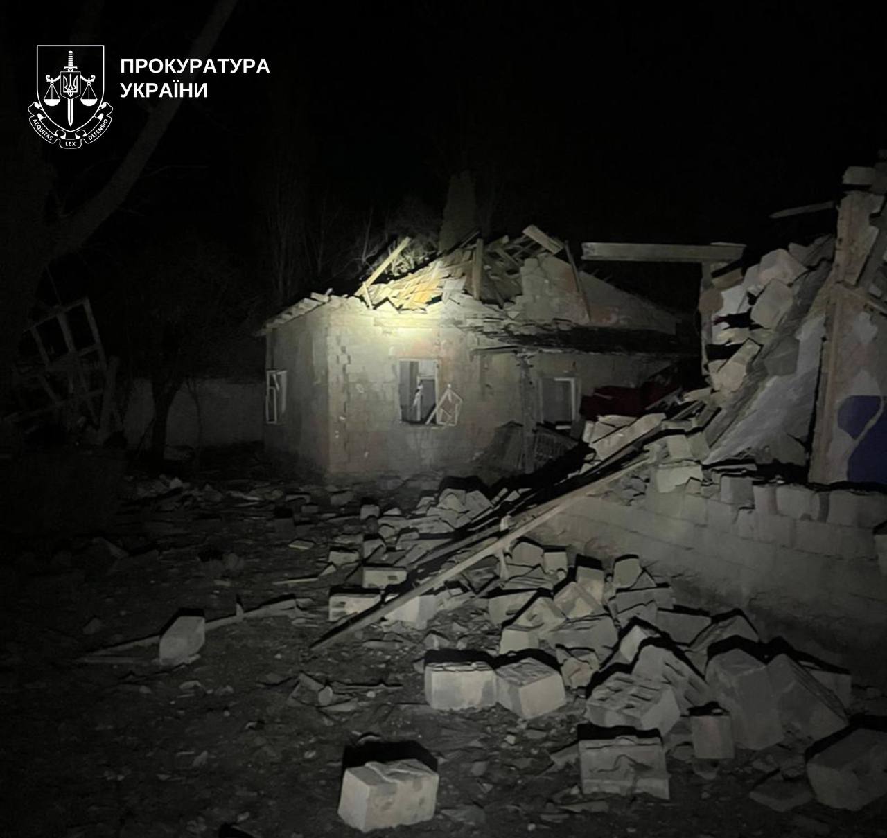 Наслідки нічної атаки на Київщину: є загиблі та поранені