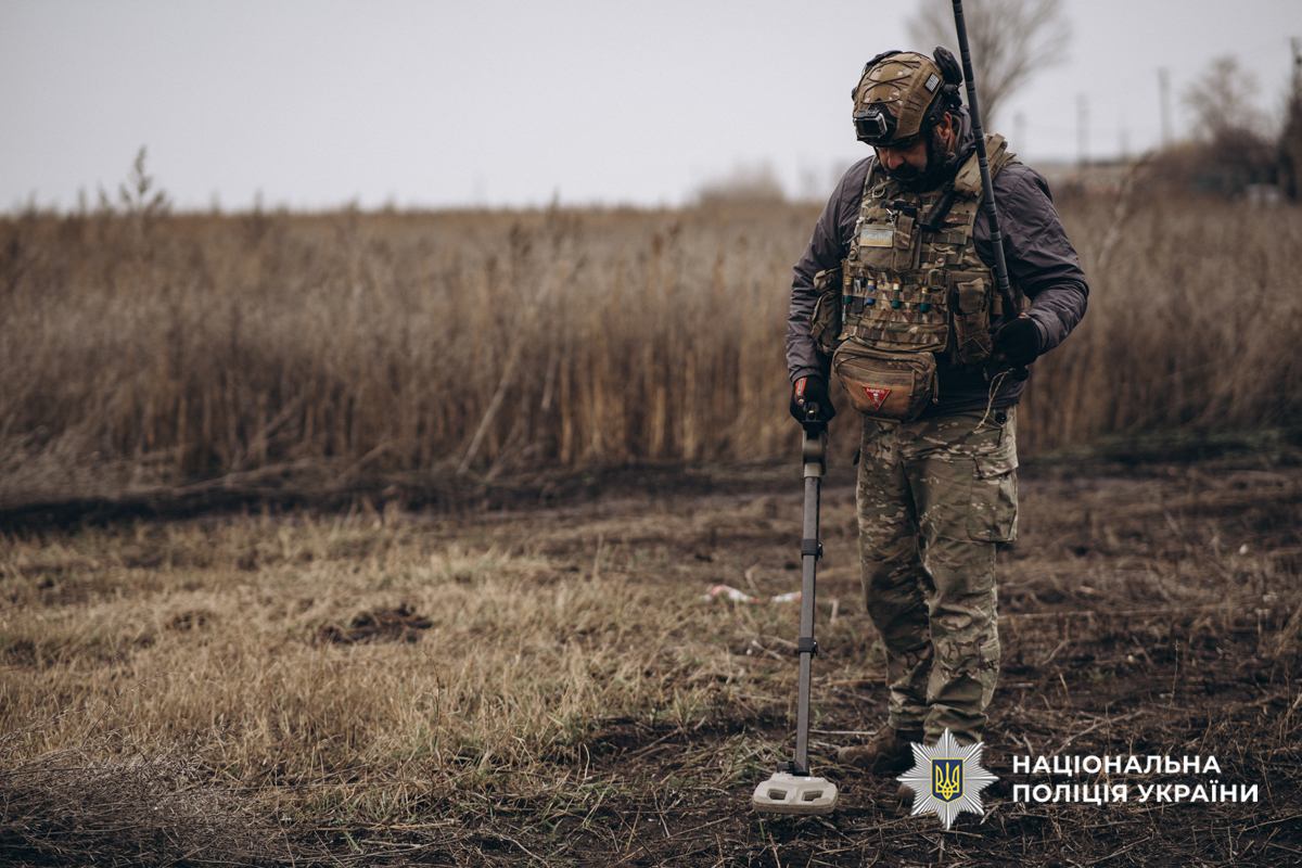 Розміновує деокуповані території: історія поліцейського-вибухотехніка з Черкащини - фото 3