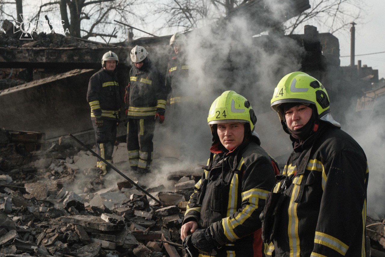 Київ після атаки РФ: фото - фото 8