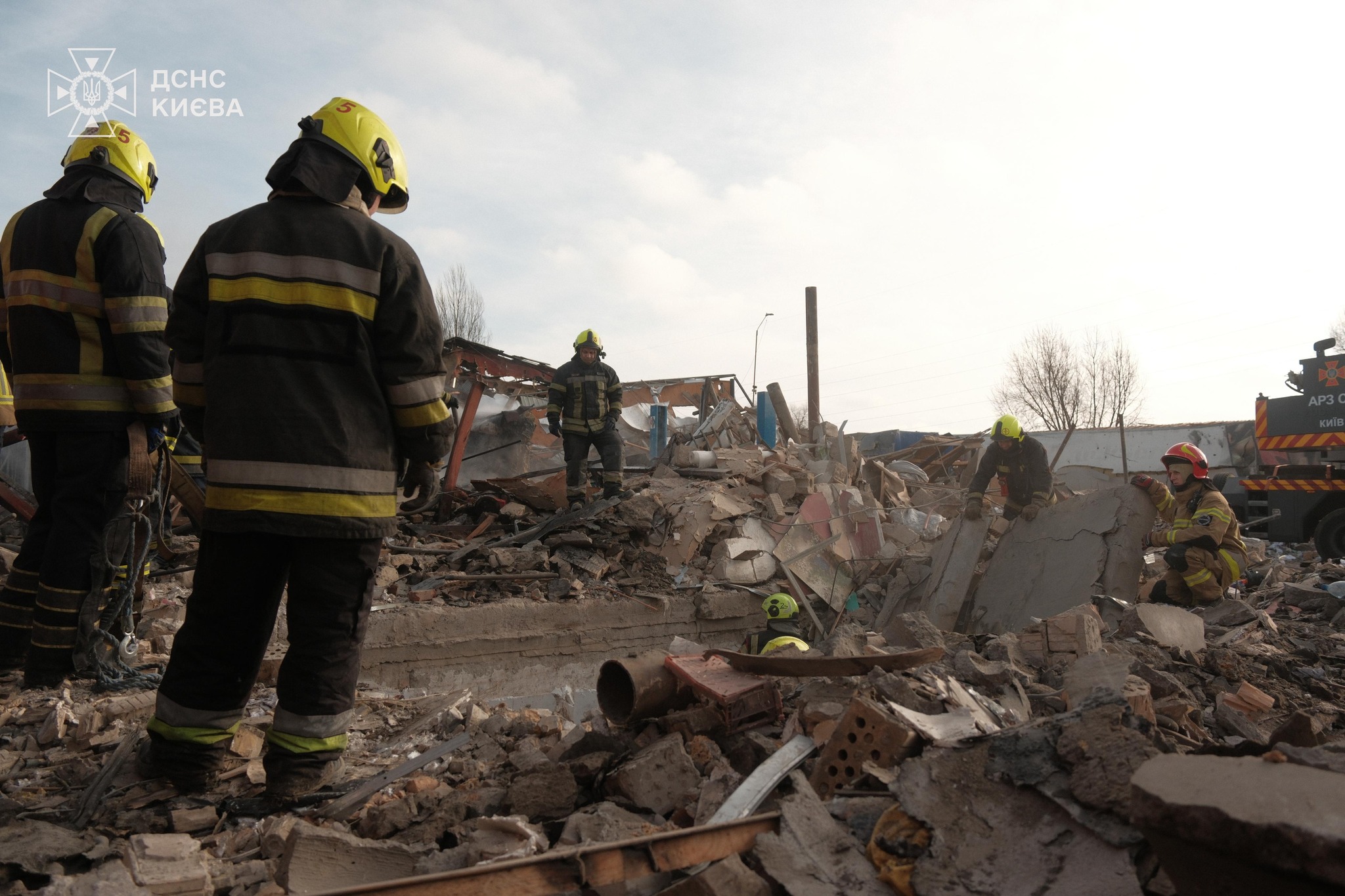 Київ після атаки РФ: фото - фото 3