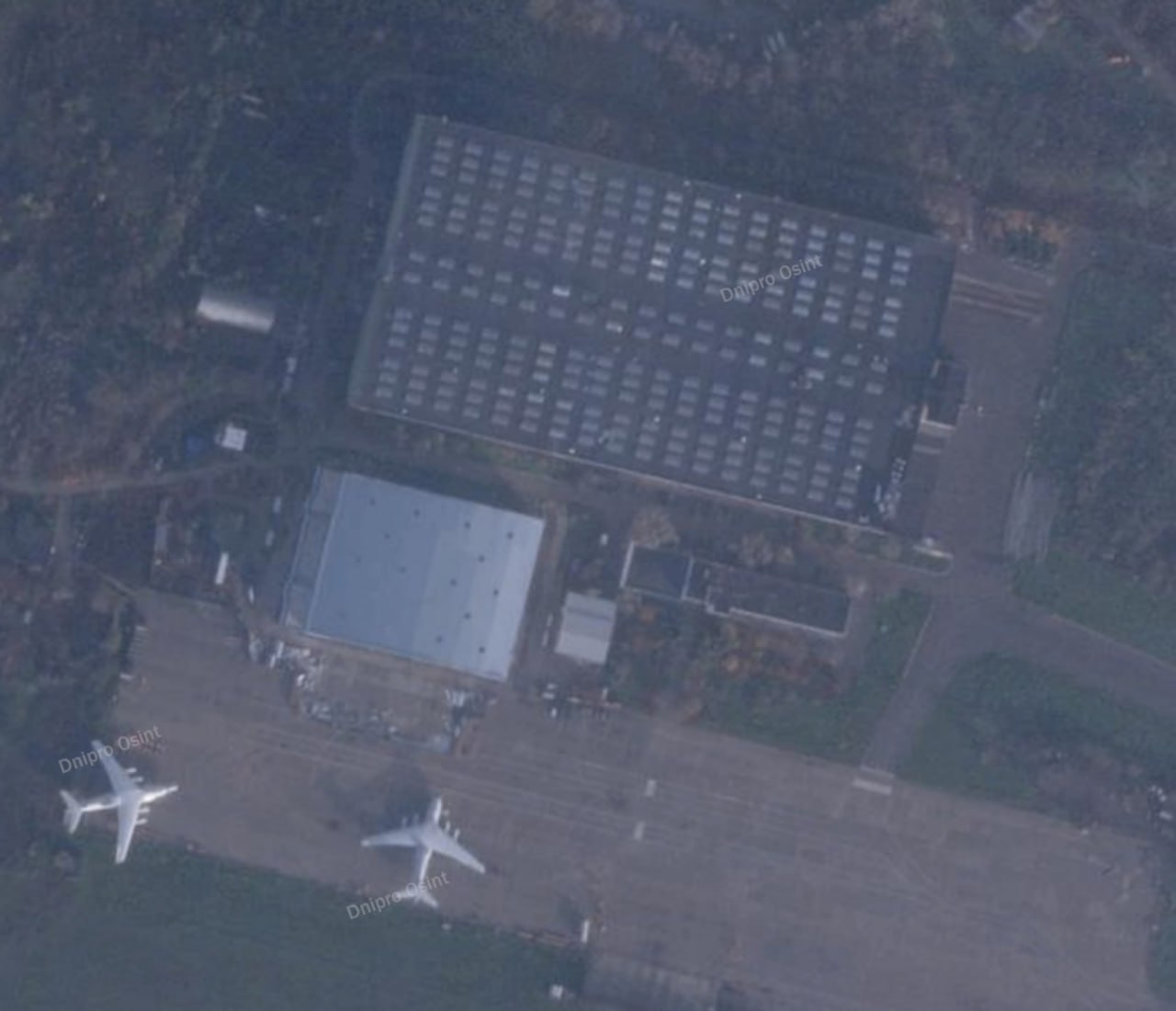 Публікують знімки знищених літаків на аеродромі в Росії