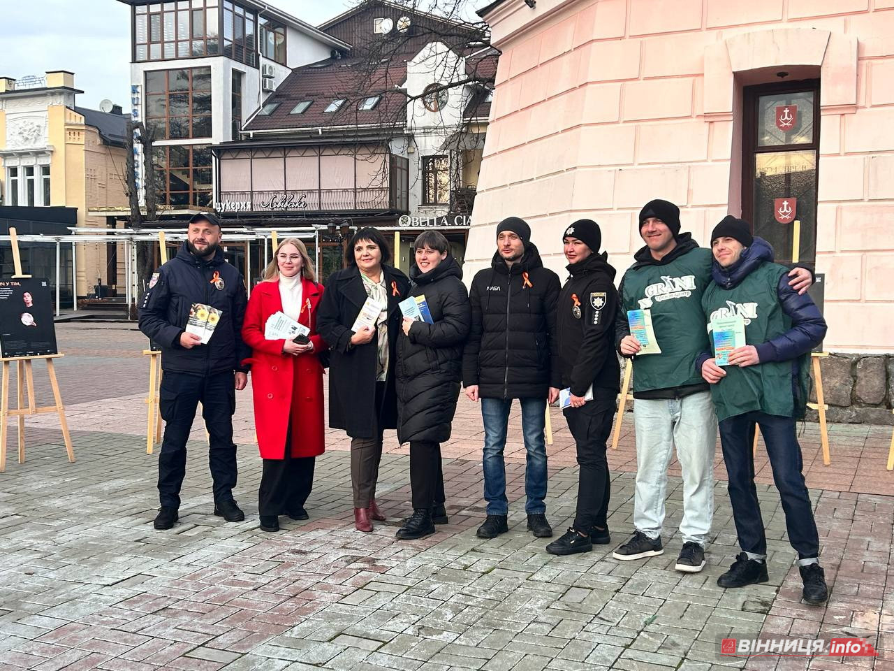 «Річ у тім»: акцію проти домашнього насильства провели правоохоронці у Вінниці - фото 3