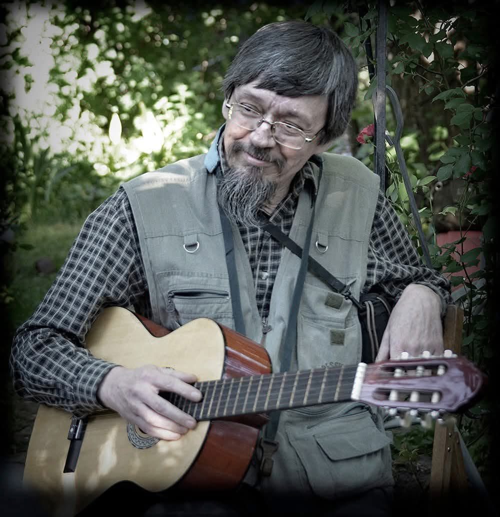 Внаслідок нічного бомбардування Києва загинув декоратор «Шоу Довгоносиків» Вадим Тупчій