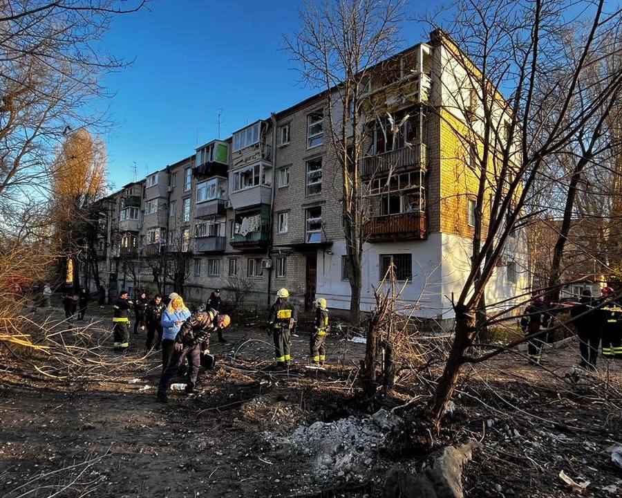 Мамі відірвало ногу, у дитини поранене обличчя – «Шахеди» атакували Дніпро