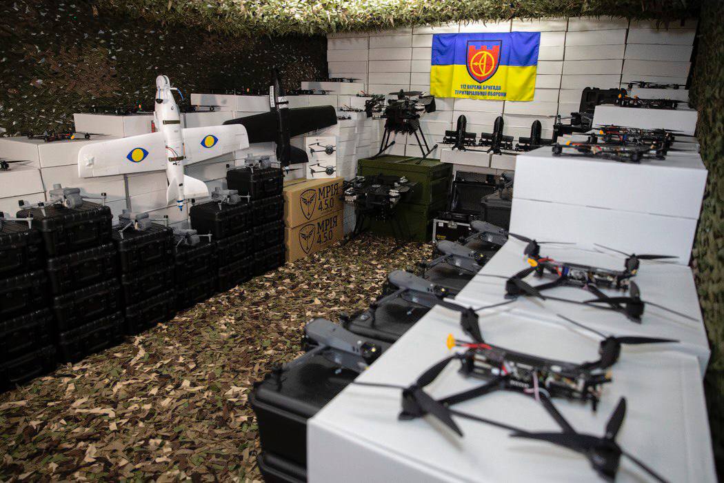 Кличко передав на фронт від громади Києва ще 1100 дронів різних типів