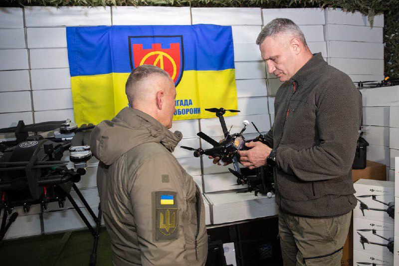 Кличко передав на фронт від громади Києва ще 1100 дронів різних типів - фото 2