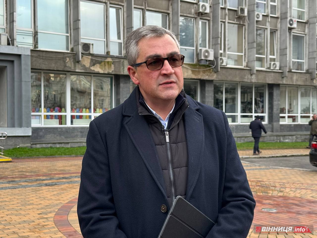 У Вінниці ветеран перевірив безбар’єрність маршруту в місті - фото 9