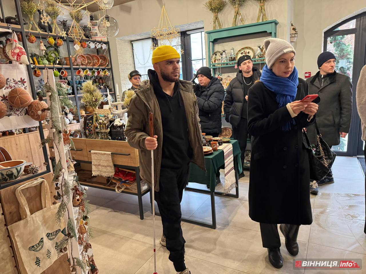 У Вінниці ветеран перевірив безбар’єрність маршруту в місті - фото 32