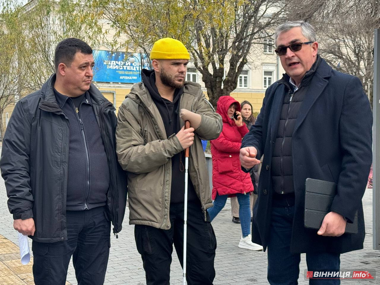 У Вінниці ветеран перевірив безбар’єрність маршруту в місті - фото 23