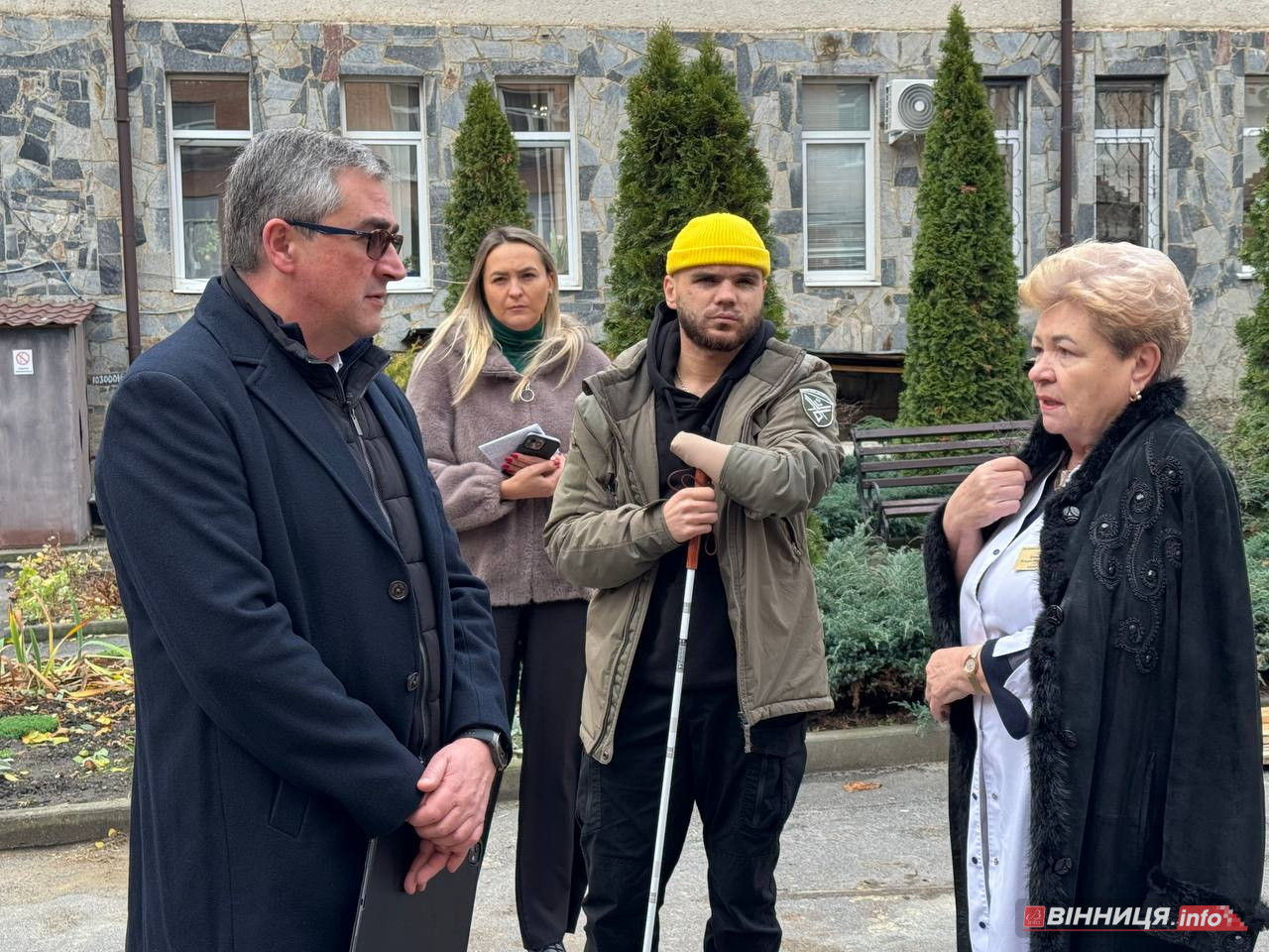 У Вінниці ветеран перевірив безбар’єрність маршруту в місті - фото 39