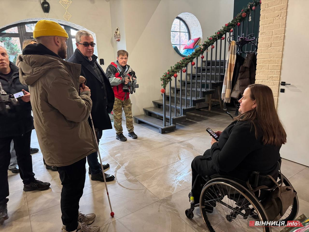У Вінниці ветеран перевірив безбар’єрність маршруту в місті - фото 33