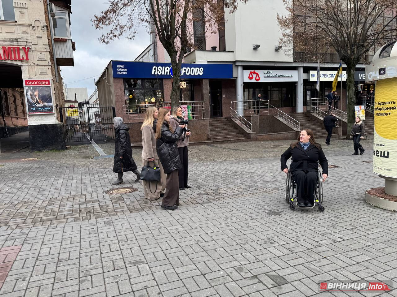 У Вінниці ветеран перевірив безбар’єрність маршруту в місті - фото 7