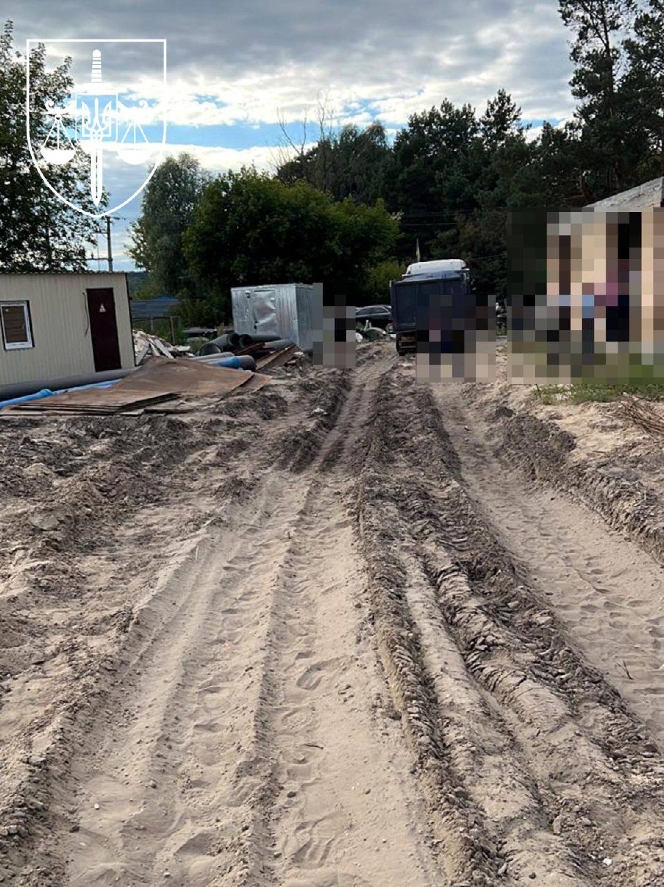 На Київщині трьох осіб підозрюють у незаконному видобутку піску зі збитками майже 16 млн грн