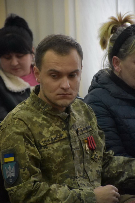 У Вінницькому районі передали нагороди родинам 18 загиблих героїв - фото 7