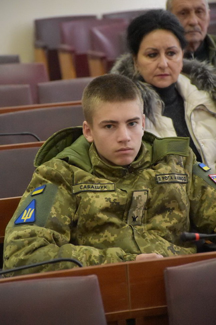 У Вінницькому районі передали нагороди родинам 18 загиблих героїв - фото 26