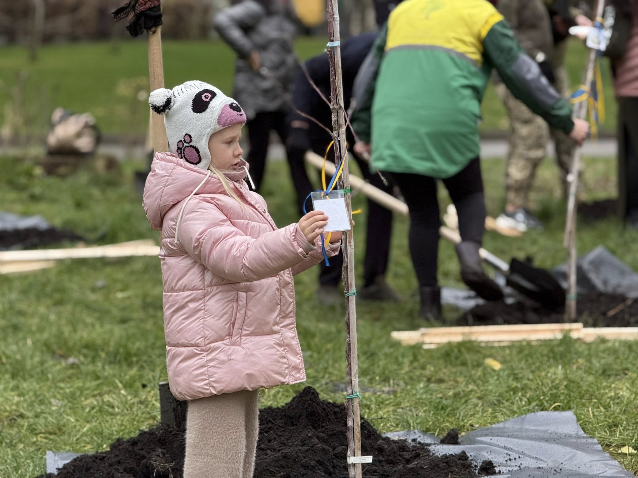 На території однієї зі столичних лікарень висадили «Сад Надії»