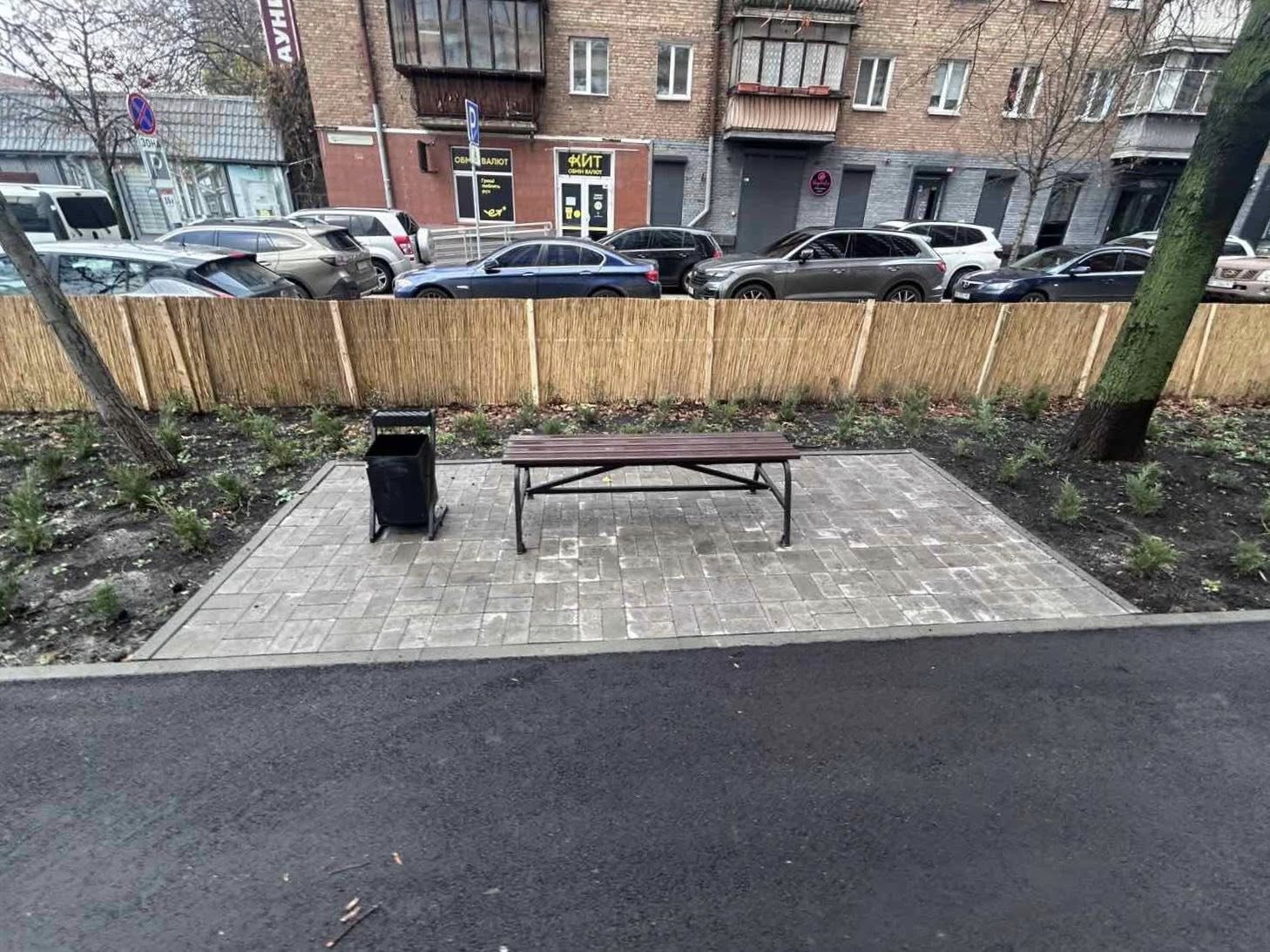 Зеленбудівці пояснили, навіщо заплітають коси на декоративних злаках