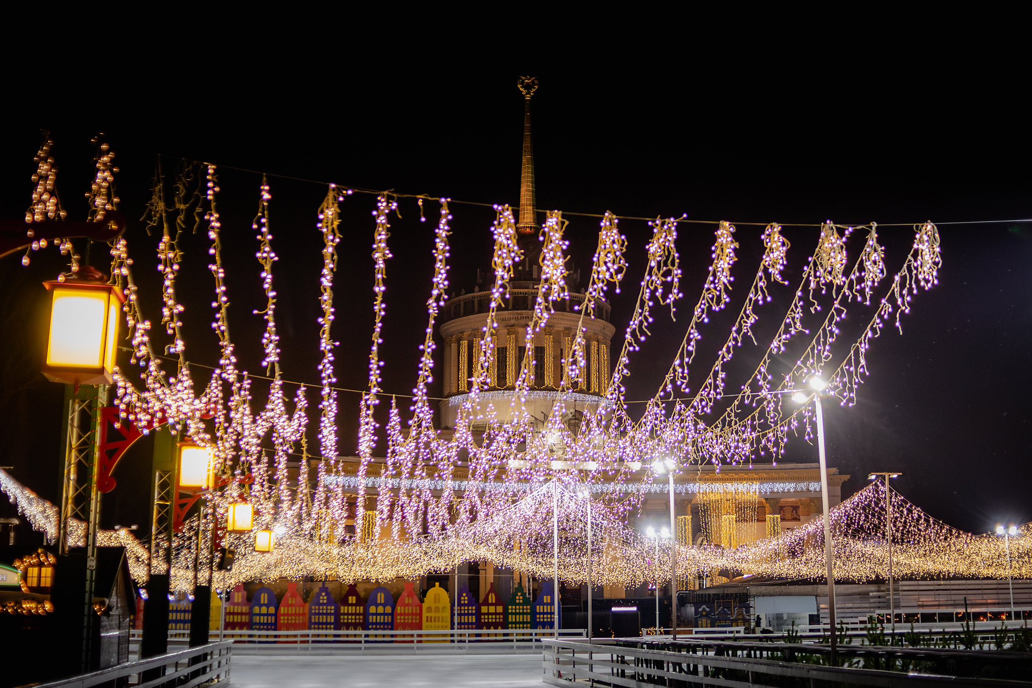 На ВДНГ в Києві відкрили Зимову країну - фото 5