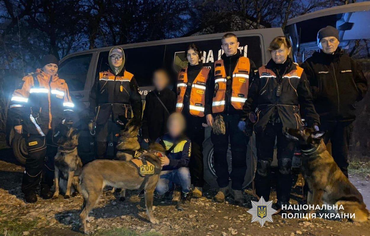 Бельгійська вівчарка «Жах» допомогла поліцейським розшукати зниклих близнюків з Кам’янського - фото 2