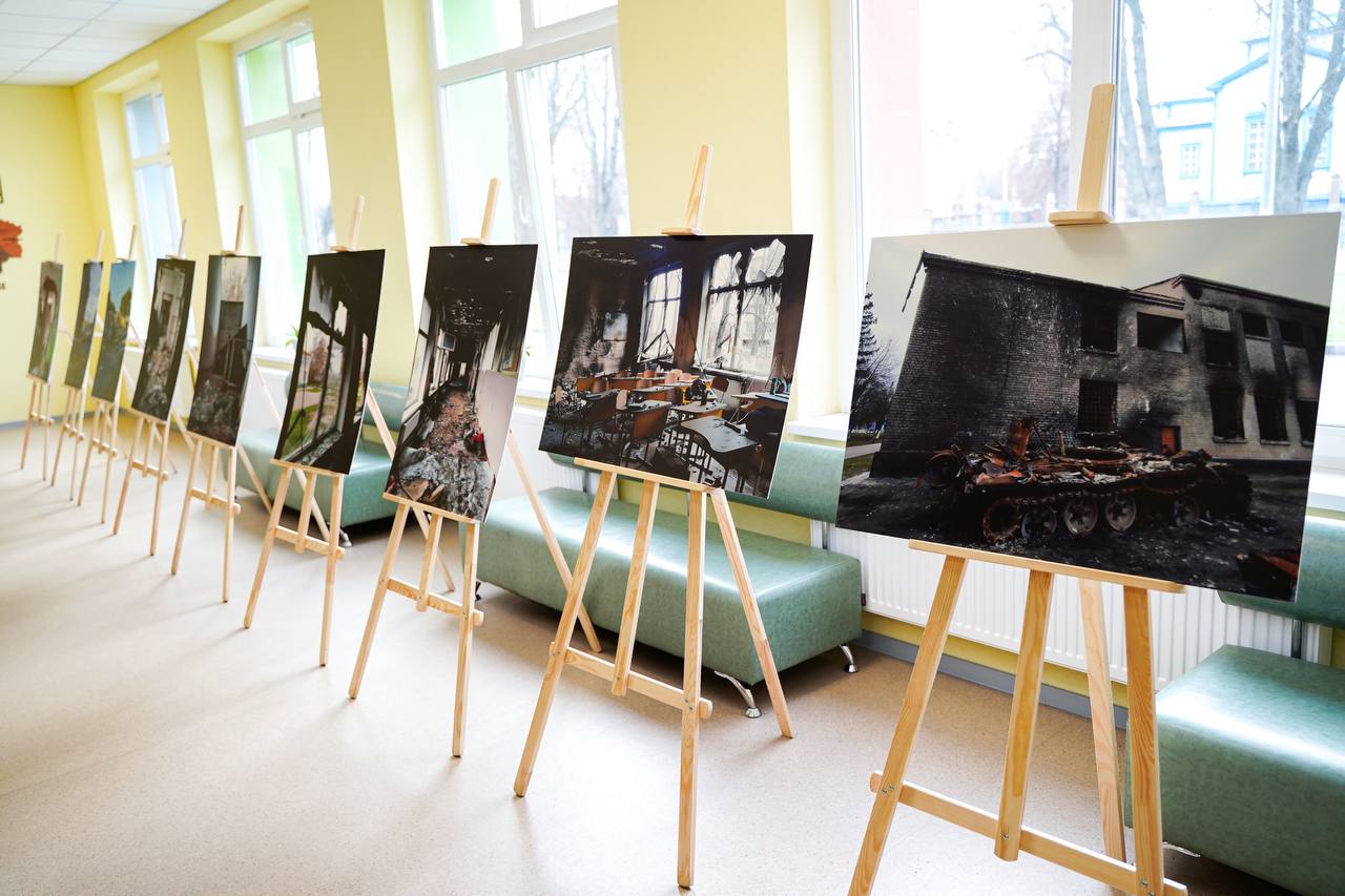 На Київщині відбудували Плосківський ліцей, знищений під час окупації - фото 4