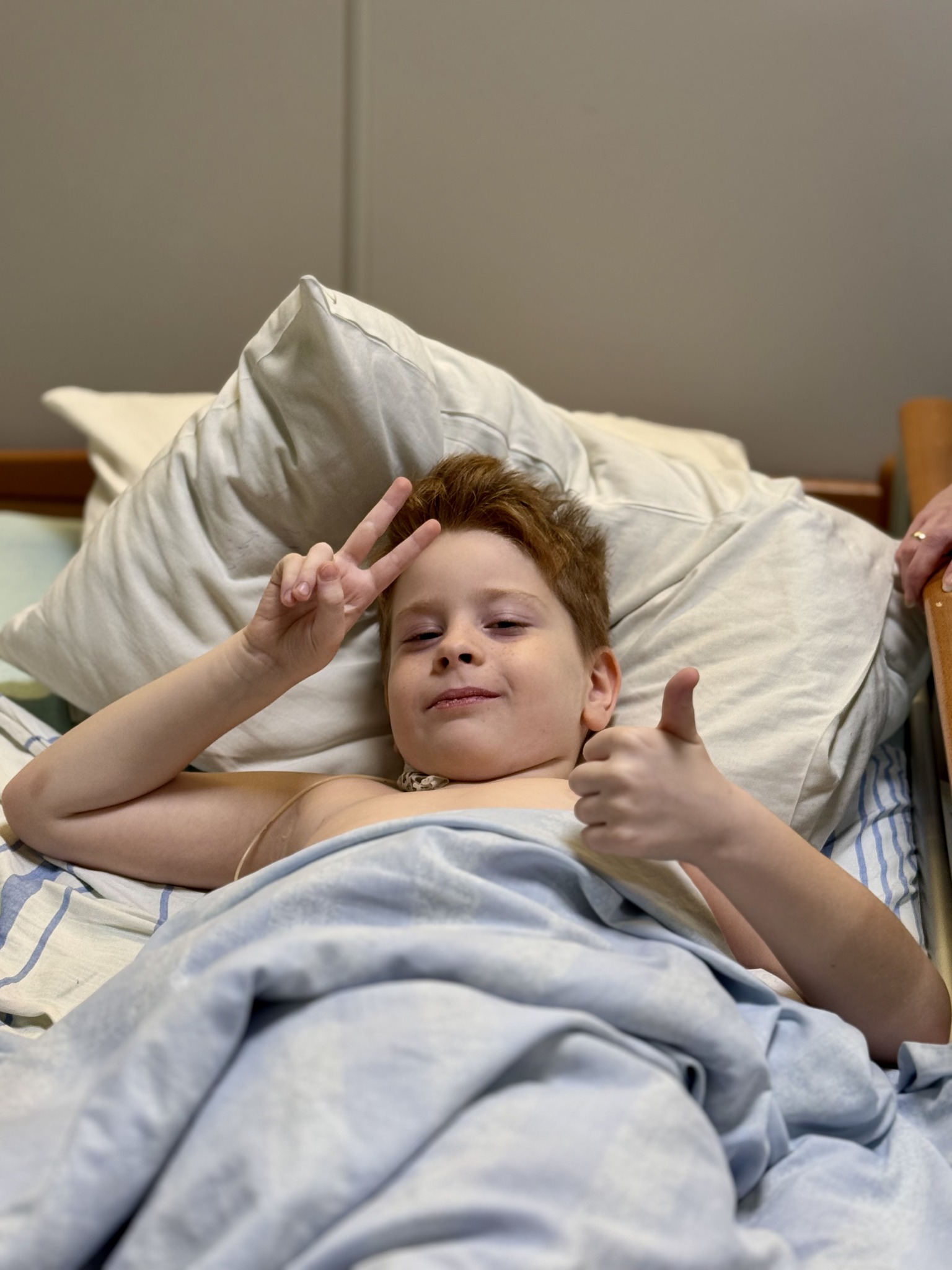 Врятували двох братів із Херсона, які постраждали від танкового обстрілу - фото 3