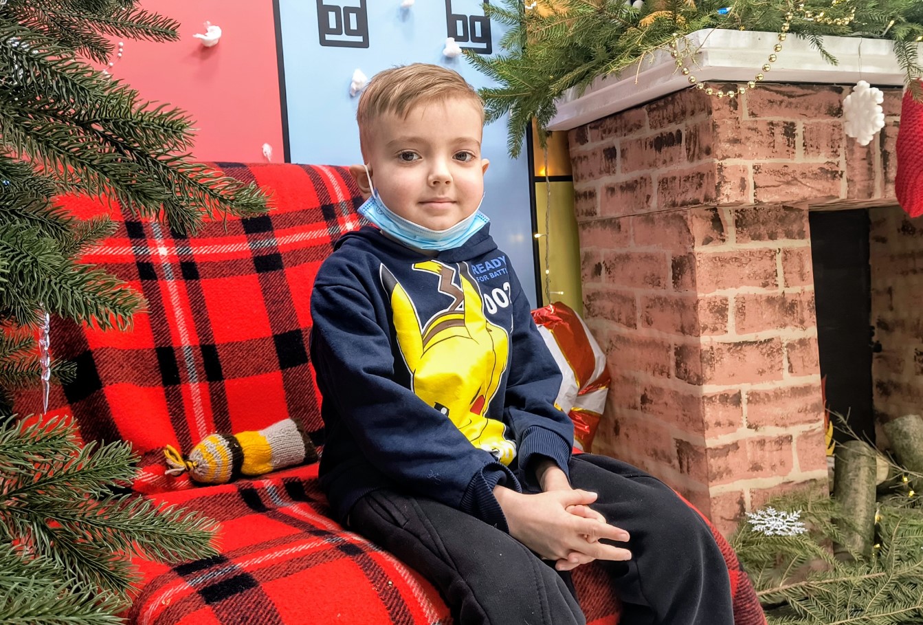 Нирка від тата, а печінка від мами: у Львові хлопчику провели подвійну родинну трансплантацію - фото 2