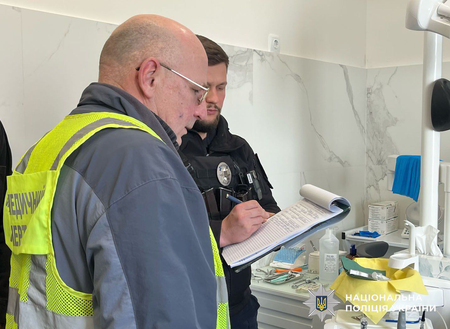 У Києві 7-річний хлопчик помер у стоматології: лікарці-анестезіологу повідомлено про підозру - фото 3