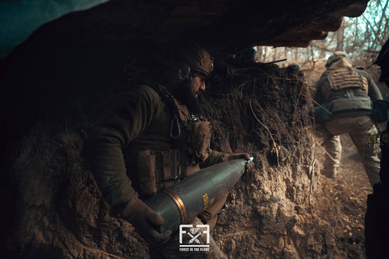 Зеленський привітав ракетників та артилеристів із професійним святом