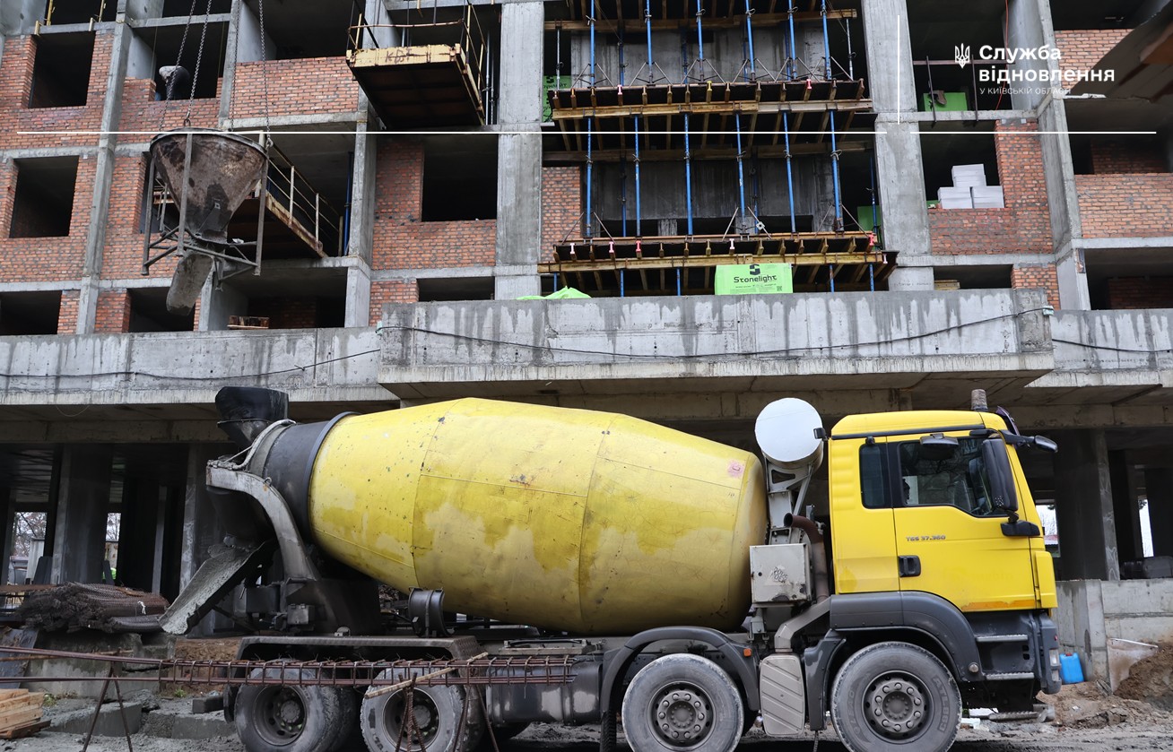 У Василькові відбудовують зруйнований будинок - фото 2