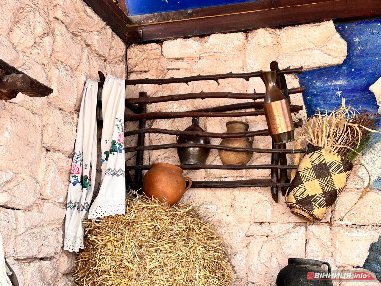 Різдвяний вертеп встановили у центрі Вінниці: фото - фото 9