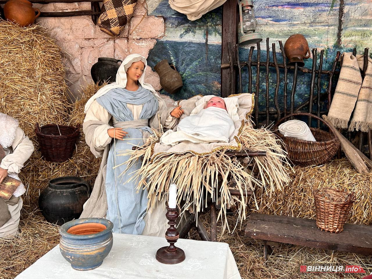 Різдвяний вертеп встановили у центрі Вінниці: фото - фото 2