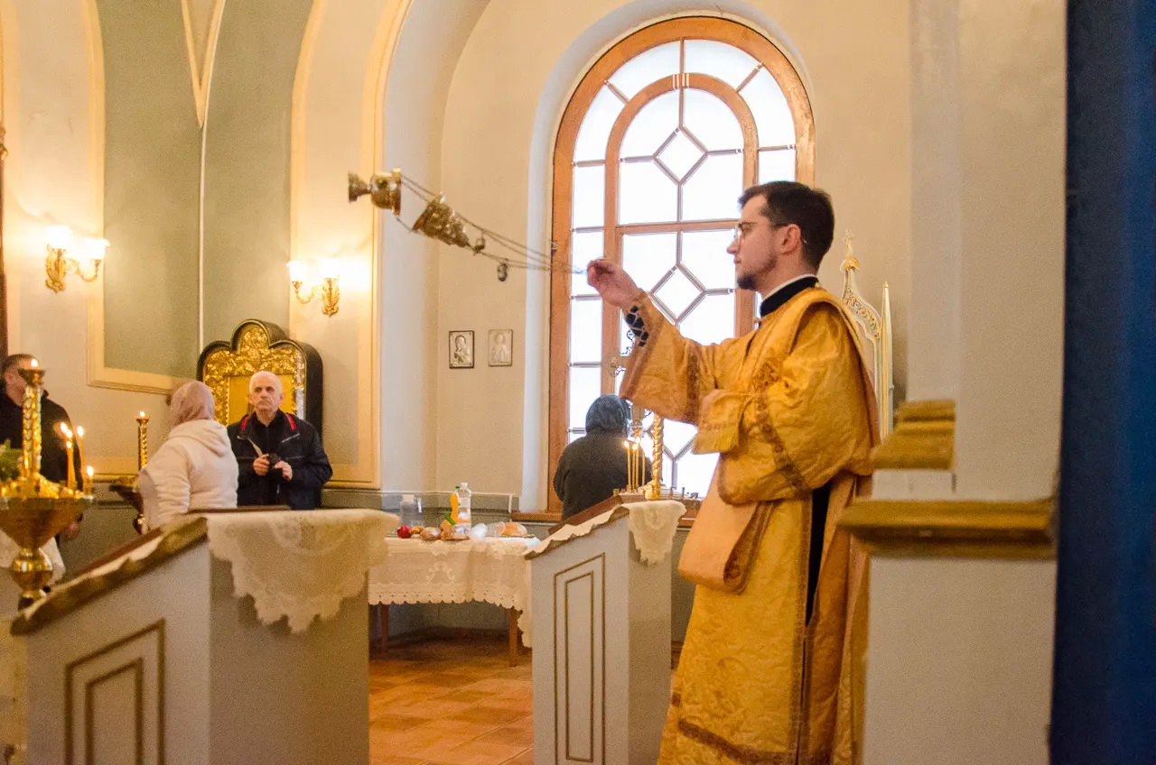 У храмі Вінниці на території Садиби Пирогова відбулась Божественна літургія - фото 4