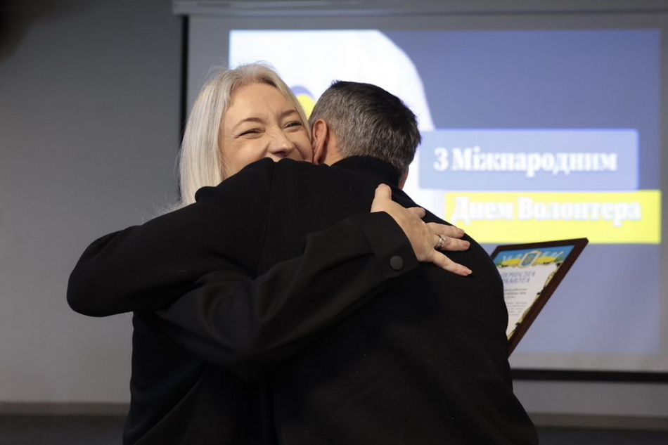 У Міжнародний день волонтера відзначили вінничан - фото 23