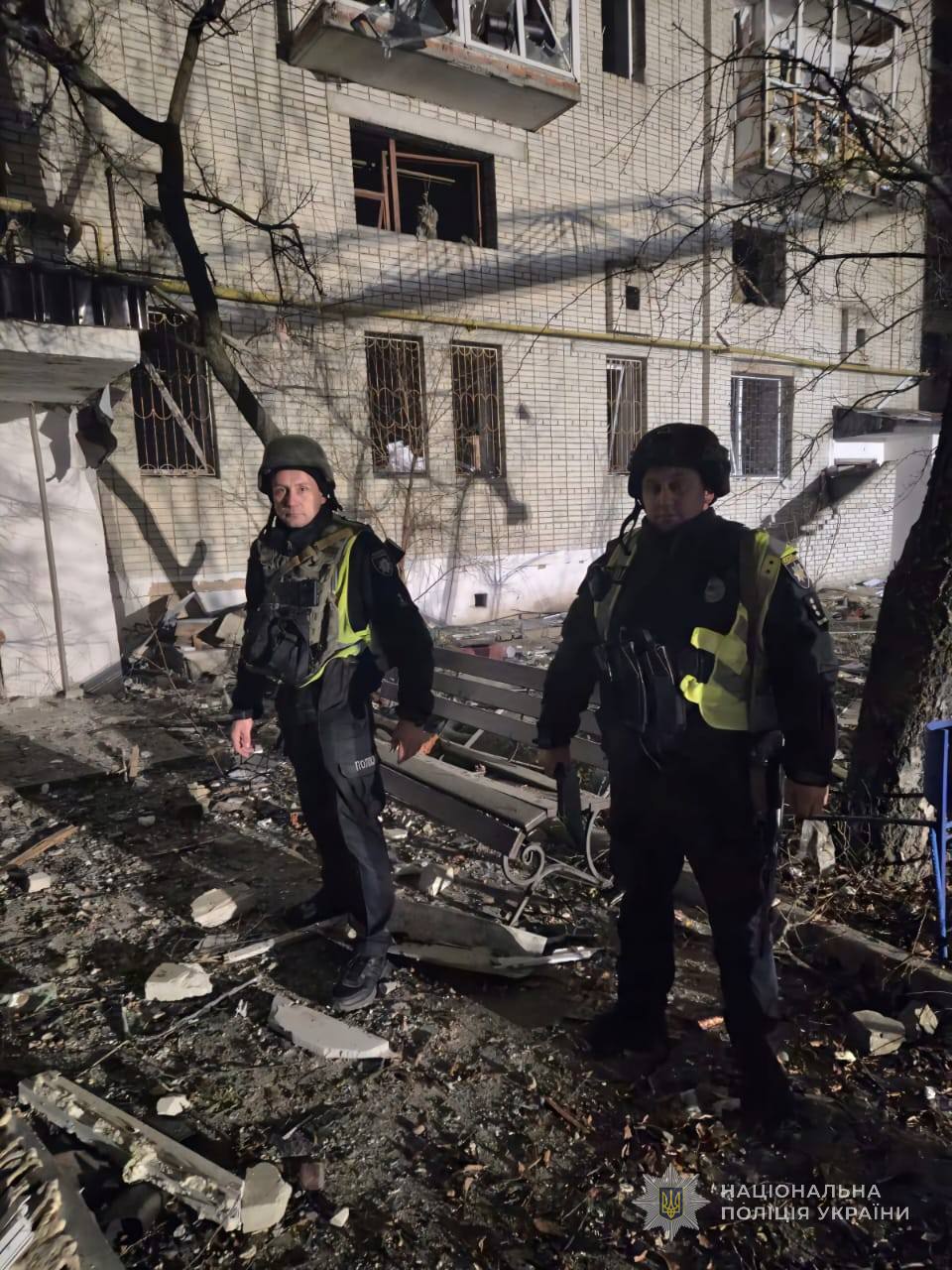 Дрони влучили у багатоповерховий будинок в Охтирці - фото 3