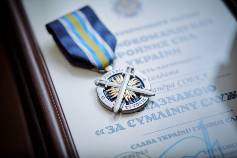 Захисників і захисниць відзначили державними нагородами на Черкащині