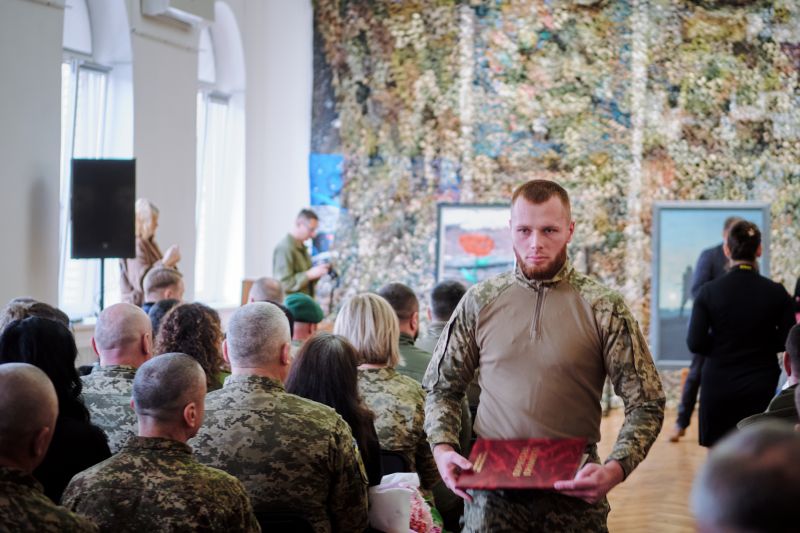 Захисників і захисниць відзначили державними нагородами на Черкащині - фото 6