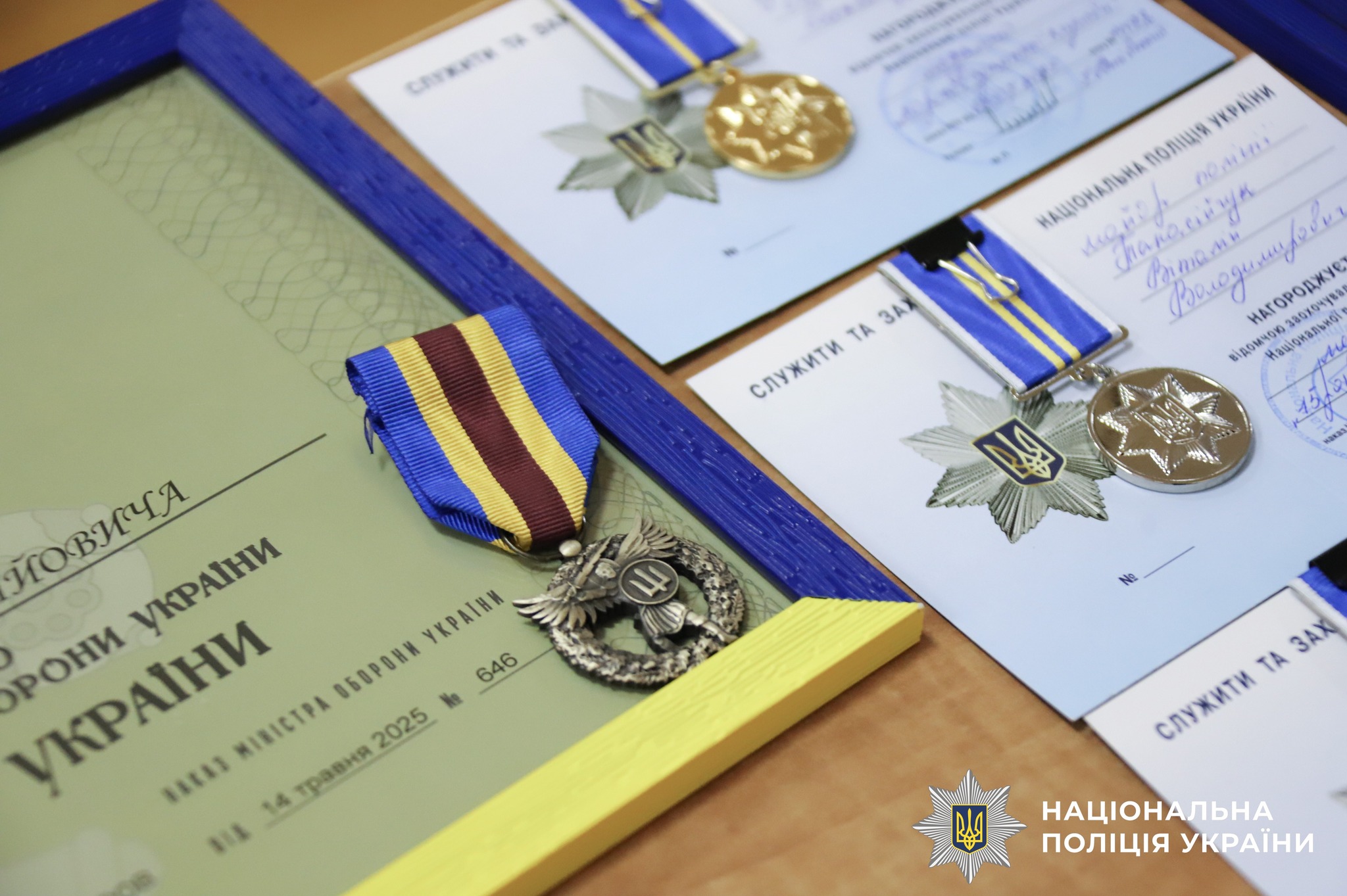 Поліцейським та ветерану війни вручили державні нагороди на Вінниччині - фото 11