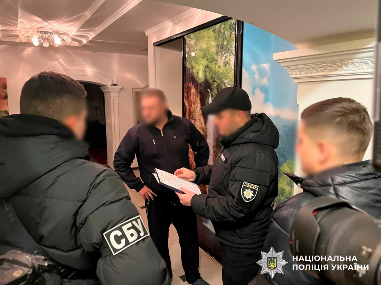 Замість відрядження відпочивав на острові Родос – депутат з Дніпра підробив документи - фото 3