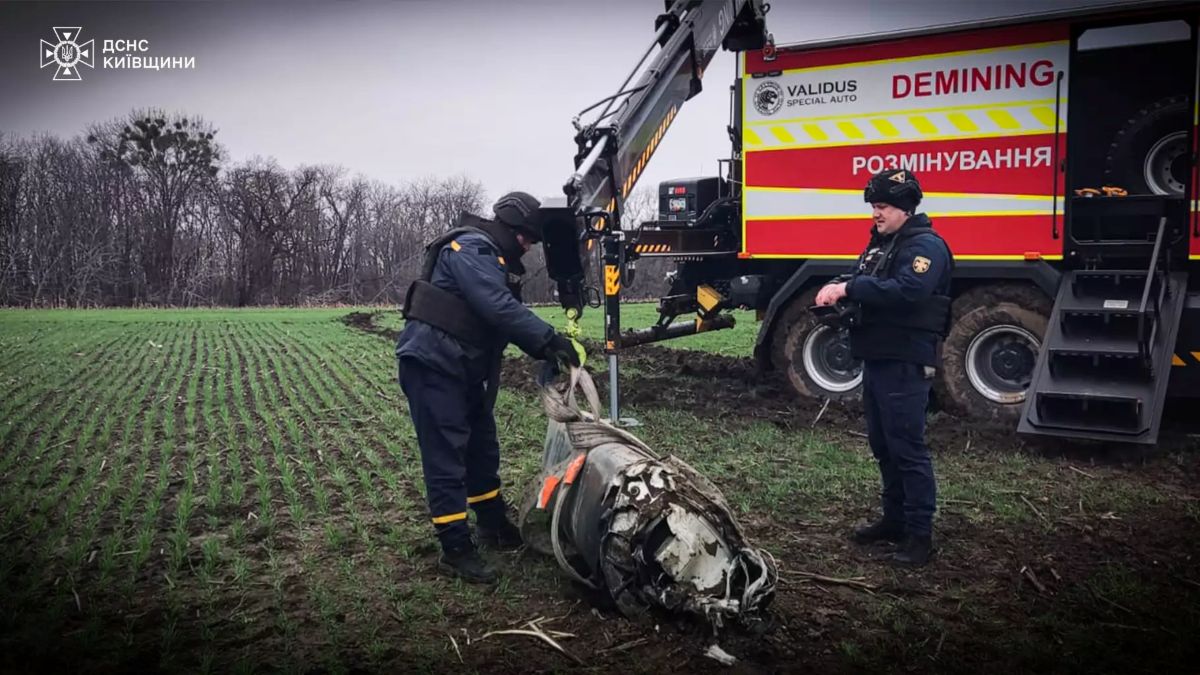 В селі на Київщині знайшли уламки ракет типу Х-101