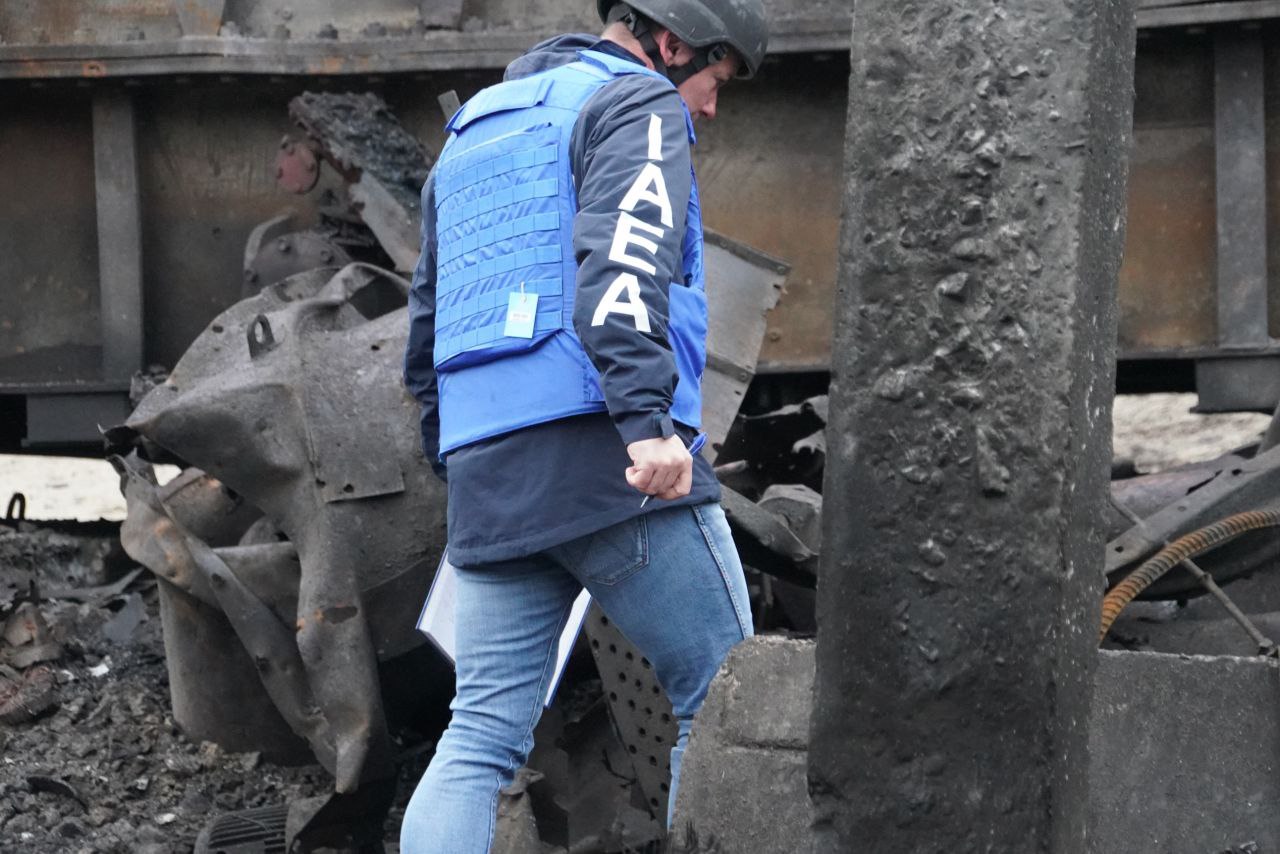 Фахівці МАГАТЕ поїхали на знищені Росією підстанції «Укренерго» - фото 2