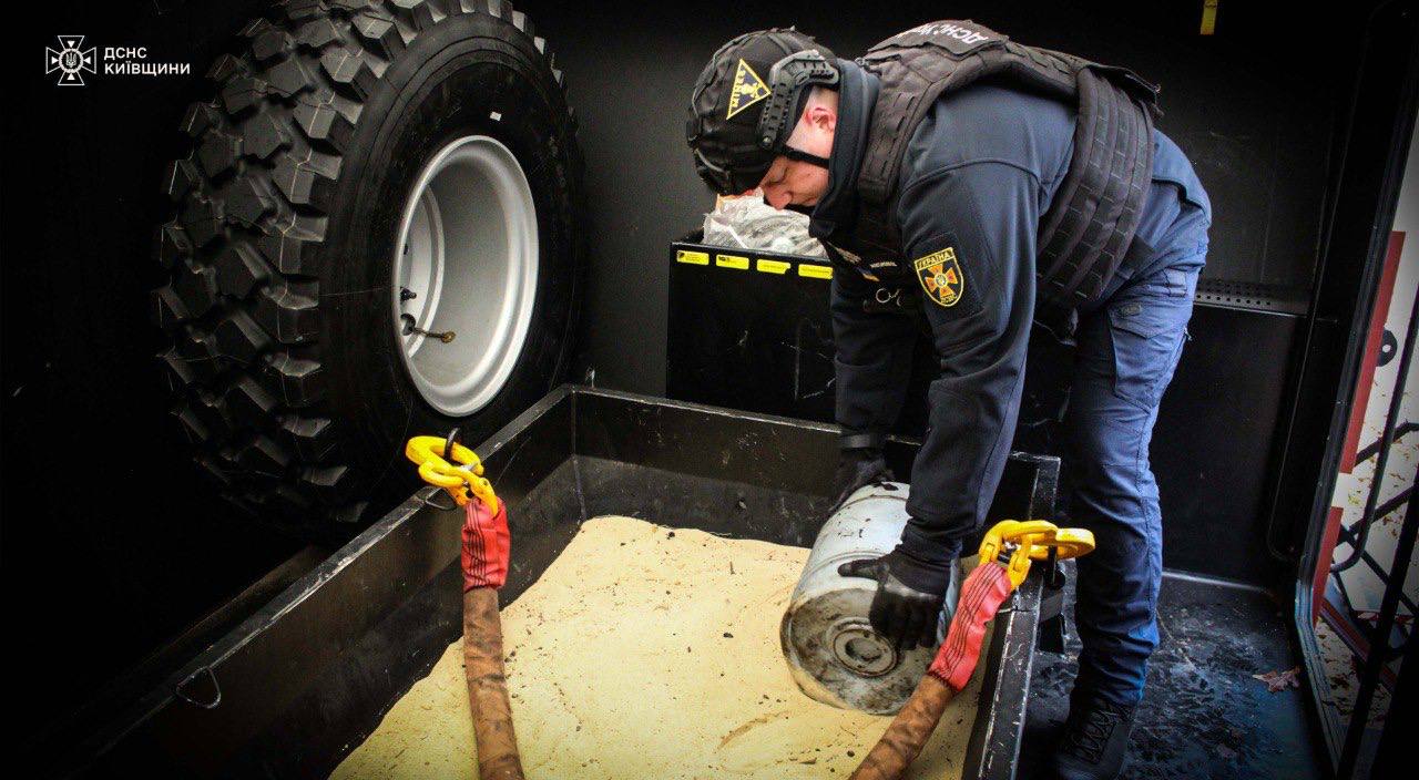 На Київщині піротехніки знешкодили бойову частину БпЛА «Герань-2» - фото 2