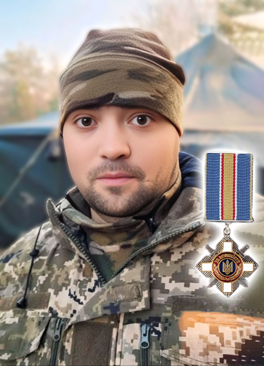 Трьох воїнів з Вінниччини посмертно нагородили орденами - фото 3