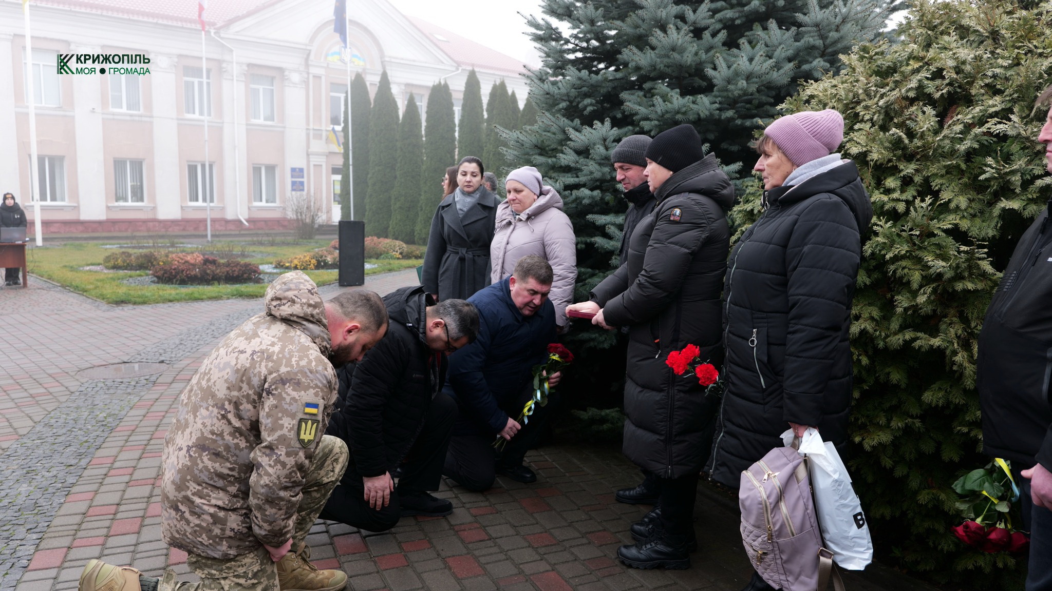Трьох воїнів з Вінниччини посмертно нагородили орденами - фото 5