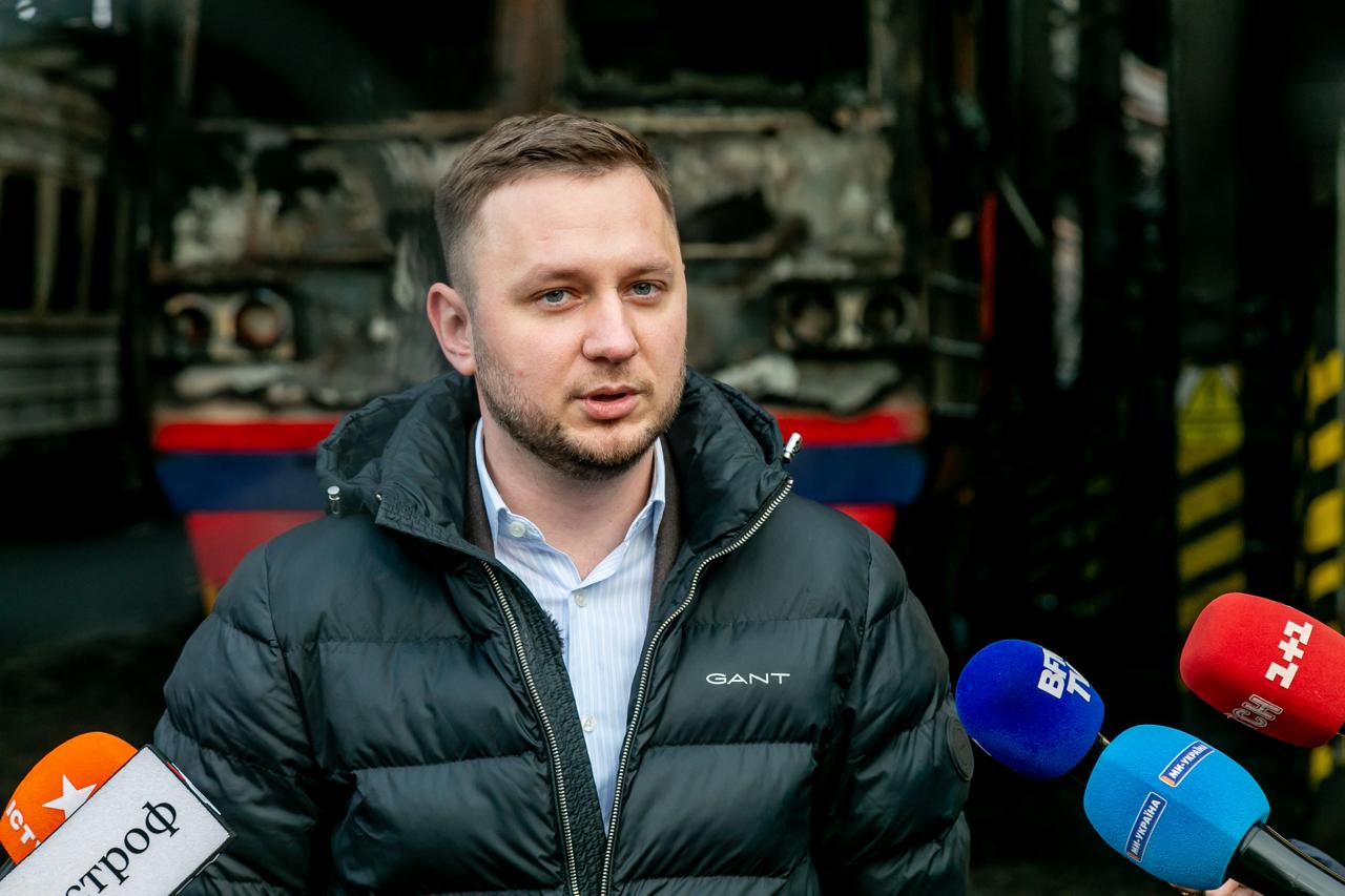 27 вагонів приміських потягів знищила Росія ударом по Фастову. Фото - фото 3