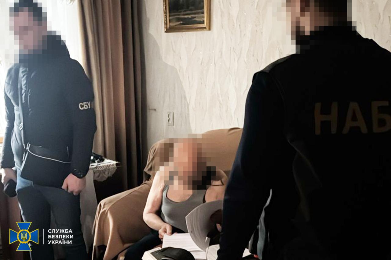 Керівництво оборонного заводу розкрадало державні кошти на закупівлях броні для танків ЗСУ