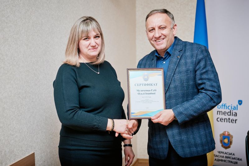 На Черкащині вручили обласні премії за розбудову молодіжної політики - фото 2